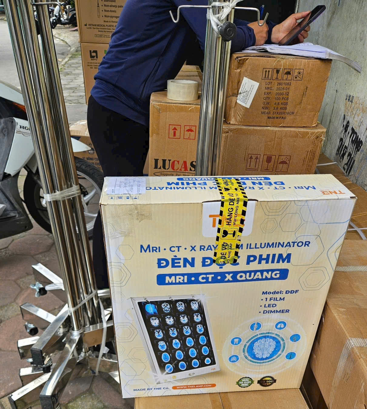 Đèn đọc film MRI-CT-X Quang - Ảnh 2